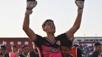 ¡sorpresa! quien es el arquero de 19 anos que compro boca ¡sorpresa! quien es el arquero de 19 anos que compro boca