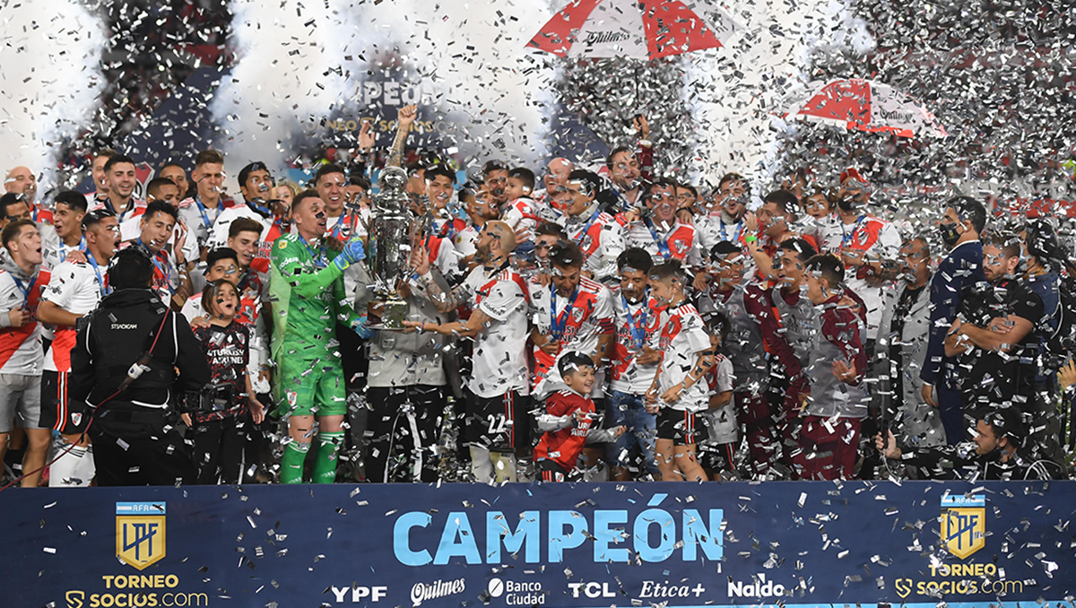 ¡River campeón! Se floreó