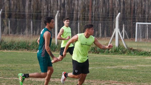 Iñaki Marcos hizo dos goles en el amistoso que los suplentes jugaron este miércoles. Fotos: Anahí Cárdena&nbsp;