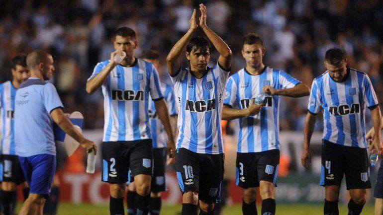 Racing goleó 4 a 1 a un débil Bolívar en su debut copero