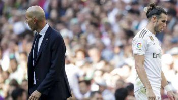 Bale se negó a viajar para el partido de la Champions. Bale se negó a viajar para el partido de la Champions.