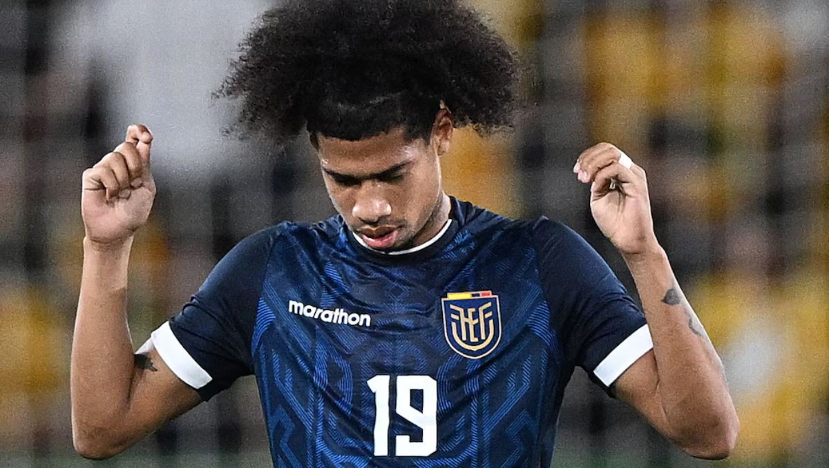 El joven jugador de fútbol ecuatoriano falleció tras más de un mes de luchar por su vida.