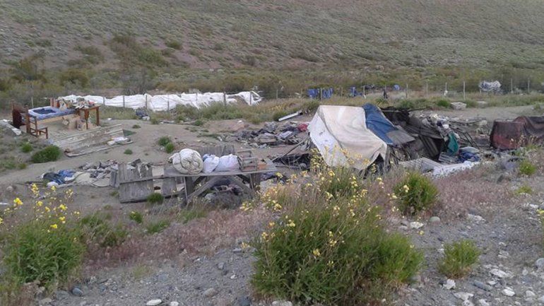 El ermitaño de Collón Curá se quedó sin casa porque el viento se la llevó