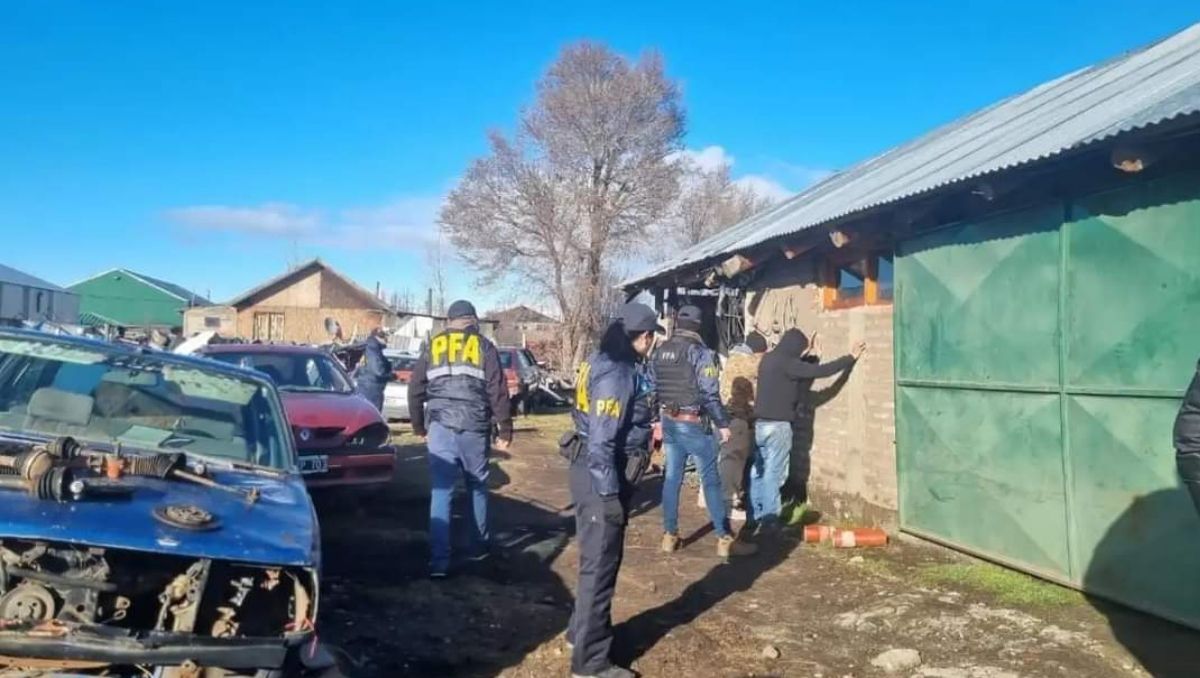 El desarmadero allanado se encuentra en Junín de los Andes.