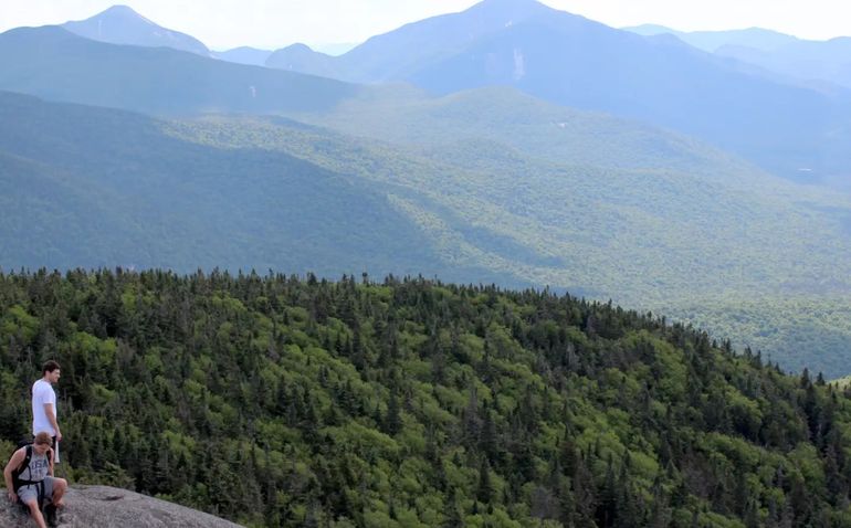 Cascade Mountain es una de las formaciones que compone las Altas Cumbres de Adirondack, al noreste de Estados Unidos. Foto ilustrativa Cascade Mountain es una de las formaciones que compone las Altas Cumbres de Adirondack, al noreste de Estados Unidos. Foto ilustrativa