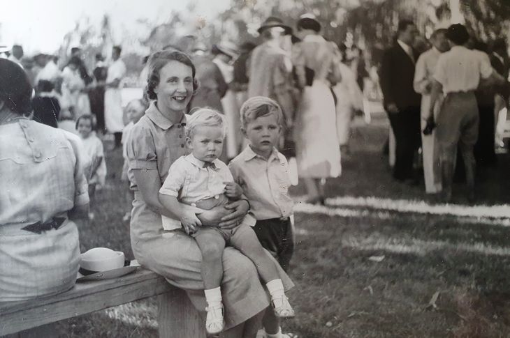Familia Verel en el Cinco Saltos Polo Club. Foto: gentileza Verel. Familia Verel en el Cinco Saltos Polo Club. Foto: gentileza Verel.