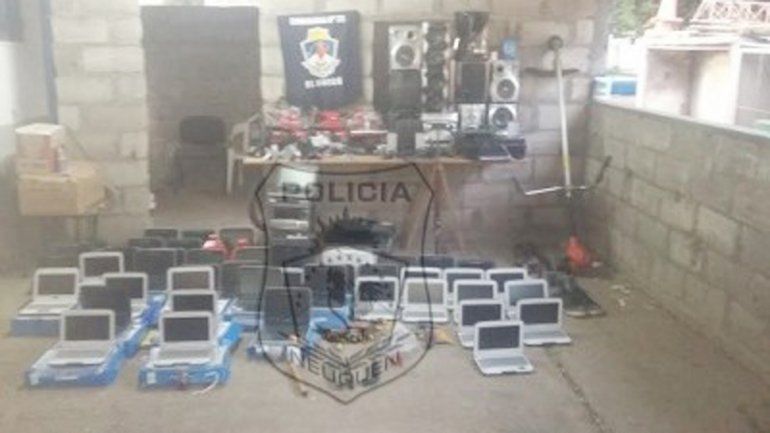Las 40 netbooks habían sido mudadas del colegio a la casa vecina.&nbsp;
