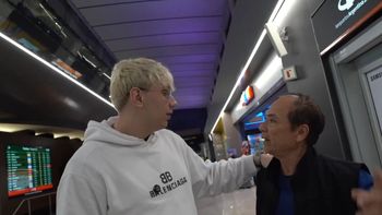 Brunenger, el streamer que ayudó a dos neuquinos en Ezeiza