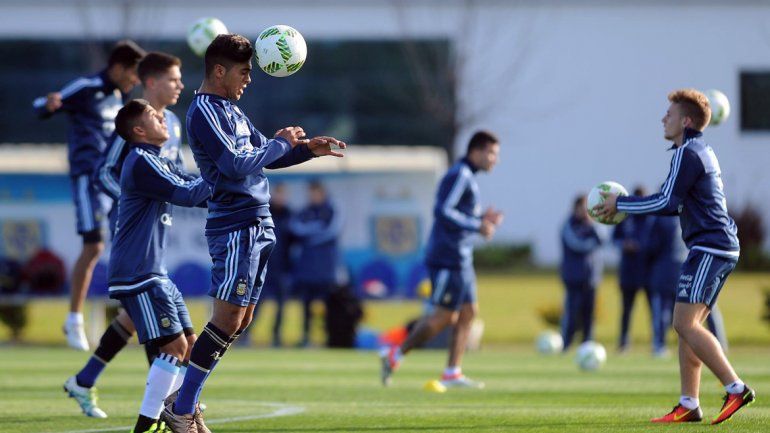 Magallán fue convocado por Guillermo y Lo Celso se realizó estudios.