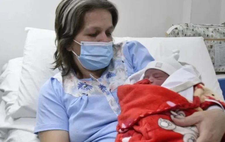 Noah nació al menos un mes antes de lo previsto. Noah nació al menos un mes antes de lo previsto.