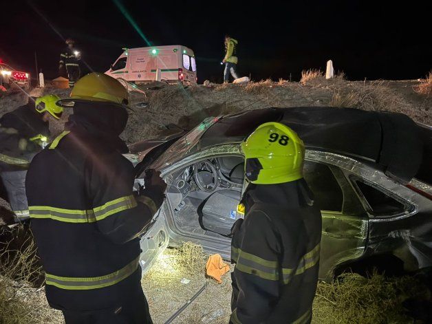 El gendarme protagonizó un violento vuelvo con su auto en Ruta 40 / Foto Gentileza