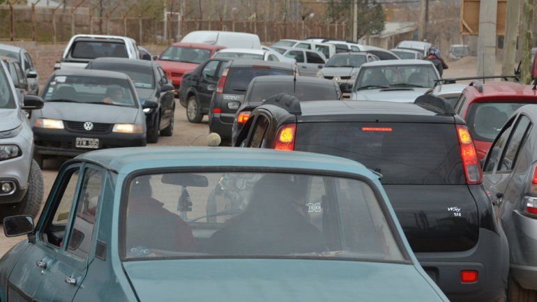 Complicaciones y demoras en el tránsito cerca de las escuelas