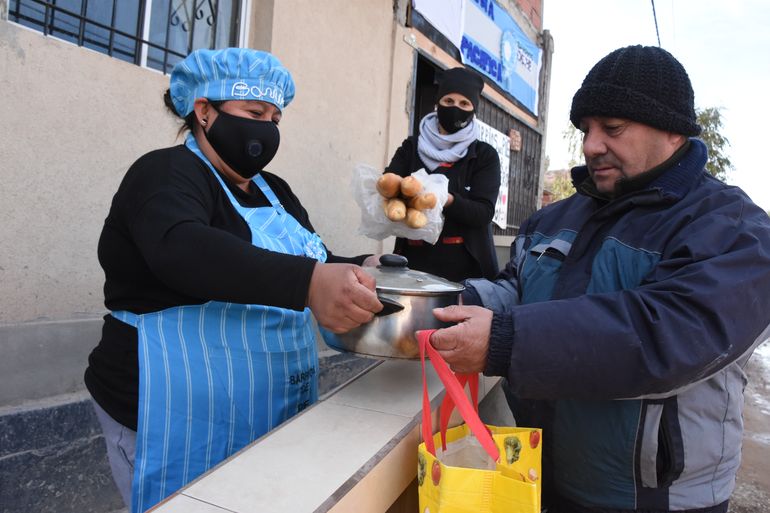 Se triplicó la demanda en los comedores y merenderos barriales