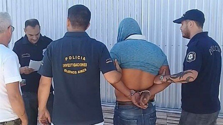 Detienen a pastor evangélico por abusar de tres hermanas