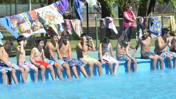 Miles de chicos participarán de las colonias de verano municipales.
