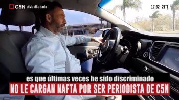 discriminacion: no le cargaron nafta por ser periodista de c5n discriminacion: no le cargaron nafta por ser periodista de c5n