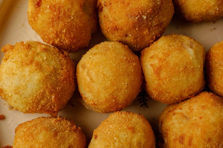Deliciosas croquetas de jamón para hacer en casa Deliciosas croquetas de jamón para hacer en casa