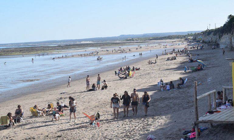 Las Grutas vivió un finde con pinta de aperitivo veraniego