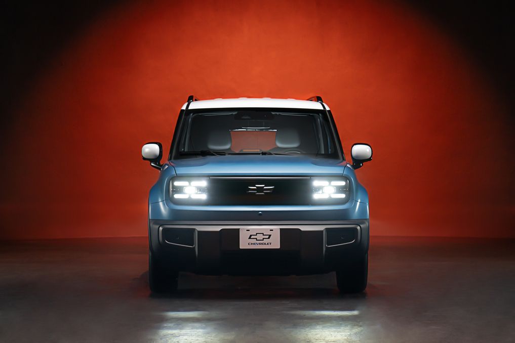 Frente con diseño eléctrico para el Spark.