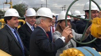 pinera abrio la llave para que el gas neuquino llegue a chile pinera abrio la llave para que el gas neuquino llegue a chile