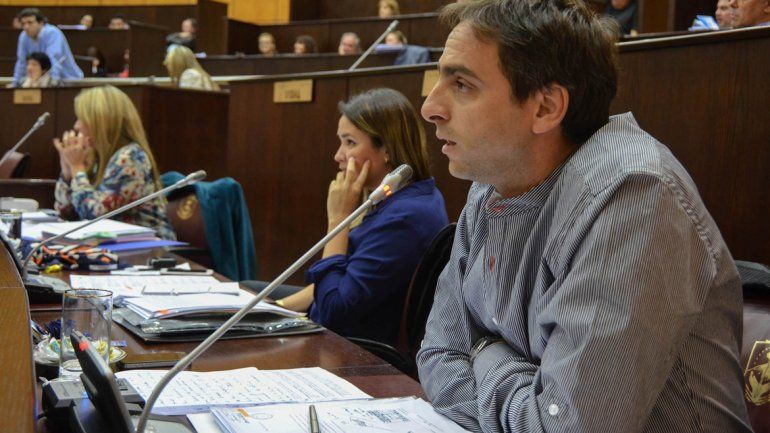La Legislatura tratará por separado el presupuesto y un empréstito.