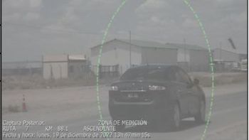 denuncian que emiten multas del 2022 por exceso de velocidad en anelo