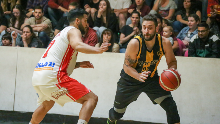 Villanueva fue uno de los destacados, como siempre, para Pacífico. Fotos: Omar Novoa Villanueva fue uno de los destacados, como siempre, para Pacífico. Fotos: Omar Novoa