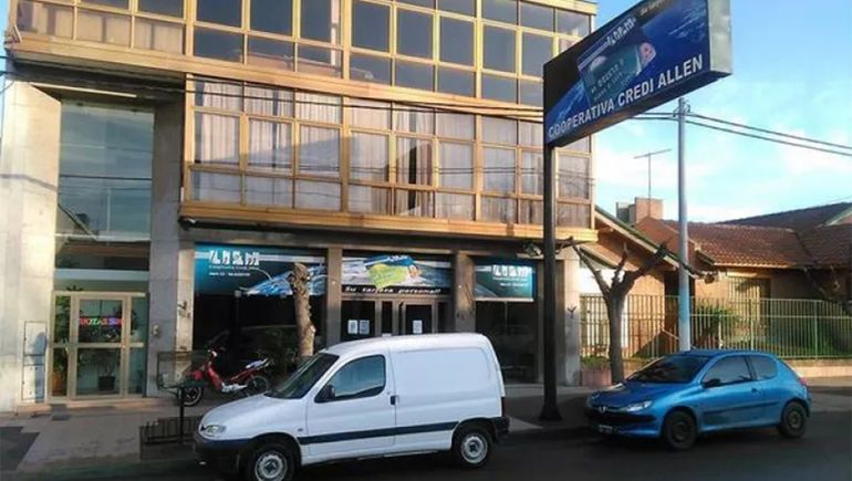 Millonario robo en Allen: asaltan a empleados de una tarjeta