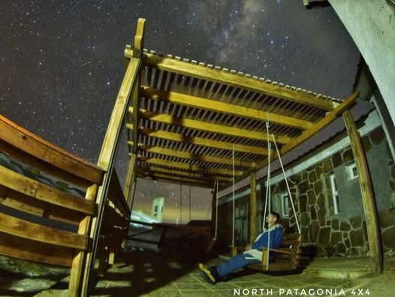 Termas bajo las estrellas. Foto: gentileza de North Patagonia 4 x 4. Termas bajo las estrellas. Foto: gentileza de North Patagonia 4 x 4.