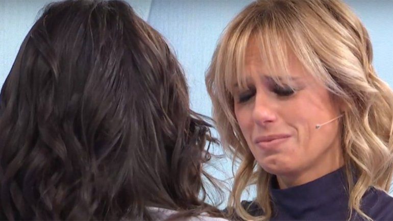 El llanto de Mariana Fabbiani al entrevistar a Ana Paula, la joven violada por su padre y su hermano