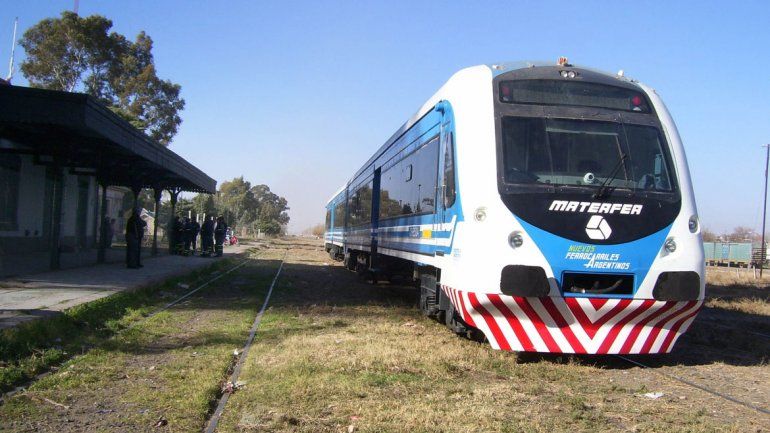 Tras el corte, volvió a funcionar el Tren del Valle