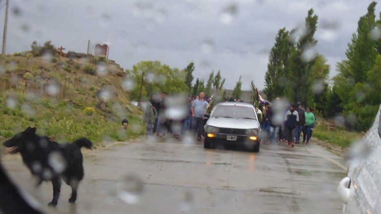 Yago, la mascota del concejal de Mariano Moreno, que emocionó a todos en el funeral