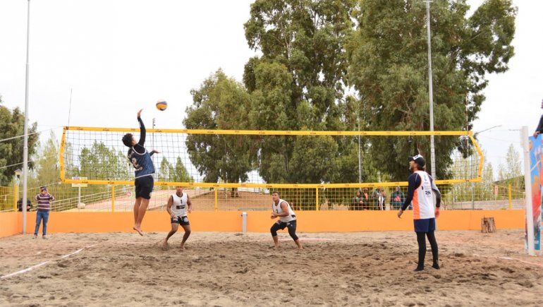 El vóley de playa abrió el calendario en Cutral Co