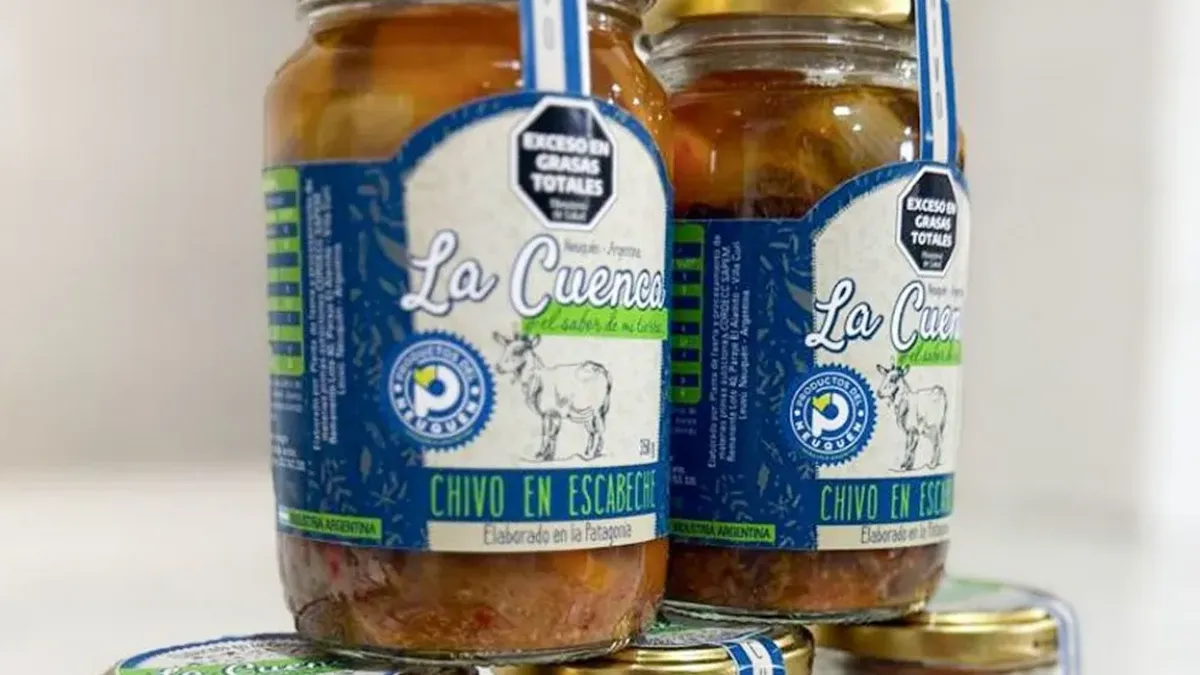 Chivo al escabeche, uno de los productos más destacados.