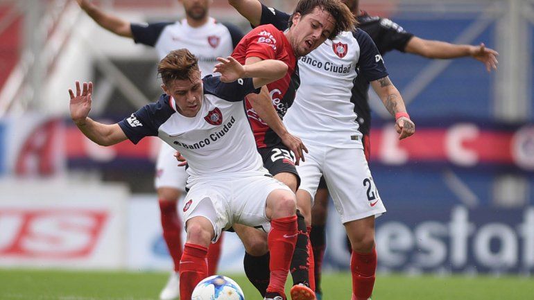 San Lorenzo mereció más pero no pudo. López