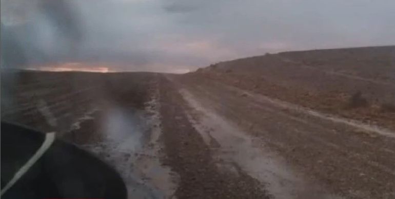 El inhóspito camino de Santa Cruz donde la familia mendocina quedó varada. El inhóspito camino de Santa Cruz donde la familia mendocina quedó varada.