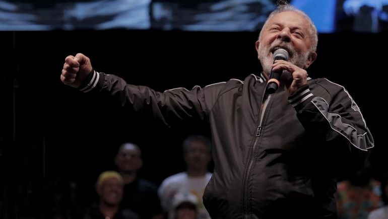 Lula pidió ayuda a empresarios para combatir al hambre