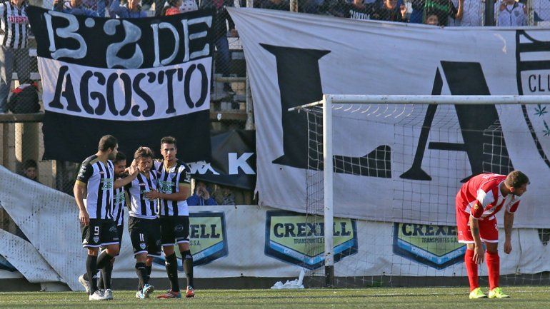 Independiente volvió a tropezar ante Cipolletti