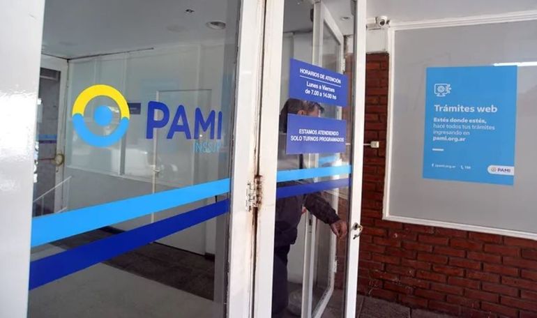 Programa odontológico para jubilados de PAMI: quiénes pueden acceder a las prótesis e implantes