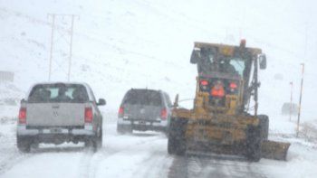 Por el viento fuerte en Pino Hachado se debió cerrar el Paso a Chile. Por el viento fuerte en Pino Hachado se debió cerrar el Paso a Chile.