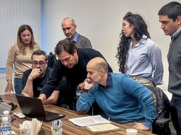 Neuquén e YPF pusieron en marcha una agenda de trabajo orientada a reducir emisiones de metano en el sector hidrocarburífero. Neuquén e YPF pusieron en marcha una agenda de trabajo orientada a reducir emisiones de metano en el sector hidrocarburífero.