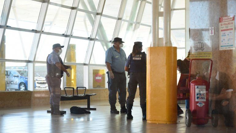 Había viajado a Brasil y se desplegó un operativo en la ETON