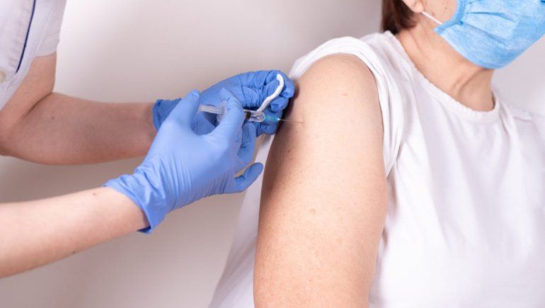 ¿Cuántos días después de tener covid-19 puedo vacunarme?