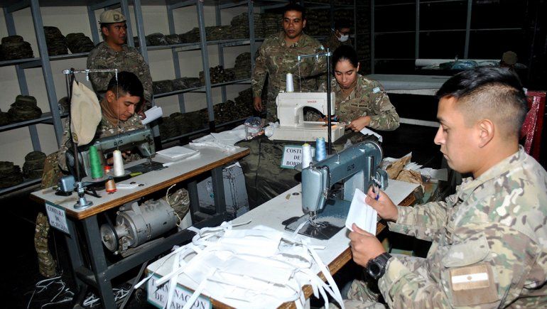 En Covunco, el Ejército también fabrica barbijos