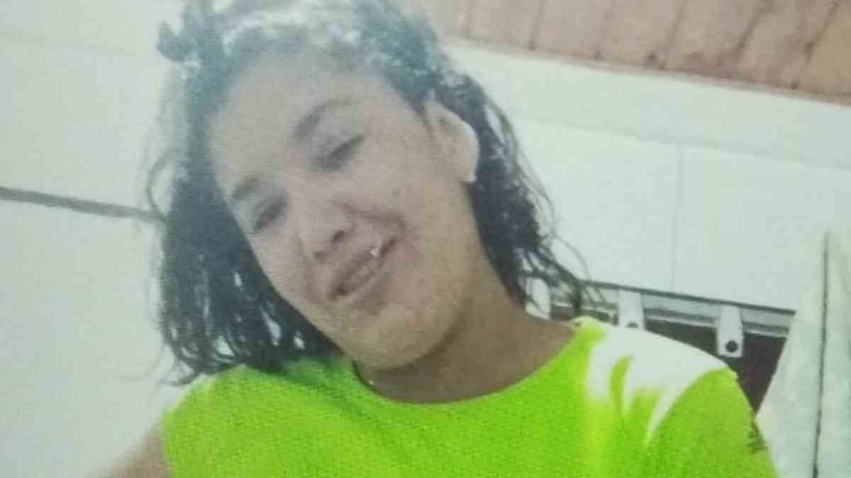 Buscan en Neuquén a una joven desaparecida en Catriel thumbnail