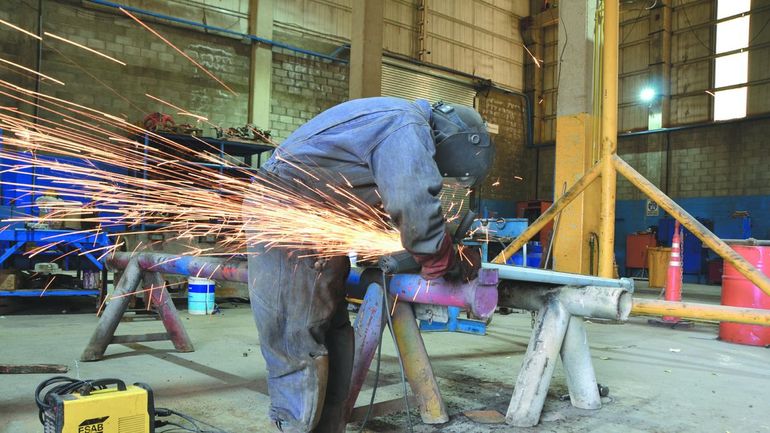 Algunas pymes de la región enviaron mails a Patricia Bullrcih para que introduzca cambios en las cámaras empresariales. Algunas pymes de la región enviaron mails a Patricia Bullrcih para que introduzca cambios en las cámaras empresariales.