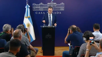 Regresa la conferencia de prensa de Manuel Adorni, tras su paso por Diputados Regresa la conferencia de prensa de Manuel Adorni, tras su paso por Diputados