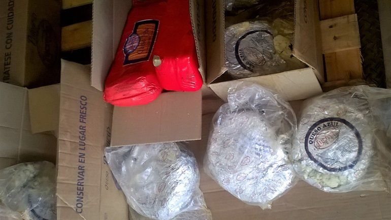 Decomisaron más de 90 kilos de lácteos que venían a Neuquén