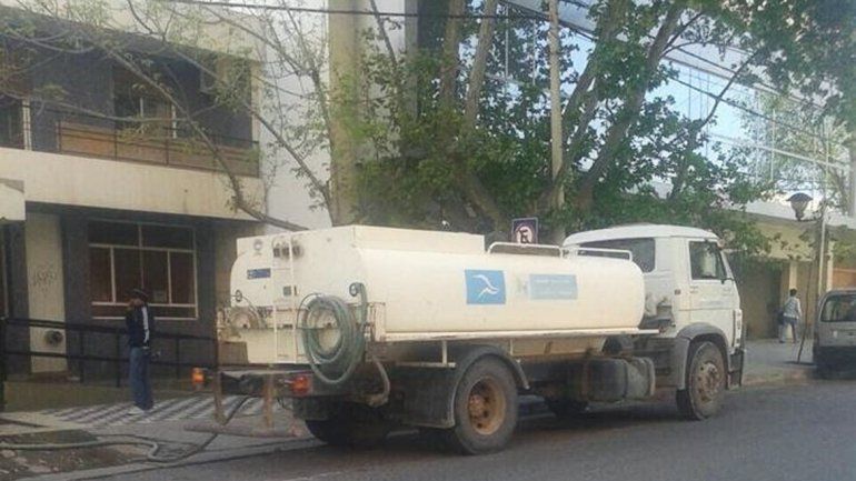 Siguen los cruces entre el Municipio y el EPAS por el reparto de agua
