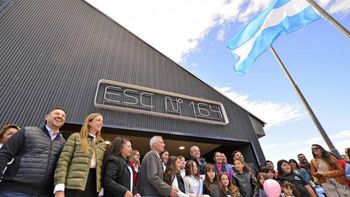 figueroa inauguro las obras de la escuela que se incendio en caviahue figueroa inauguro las obras de la escuela que se incendio en caviahue